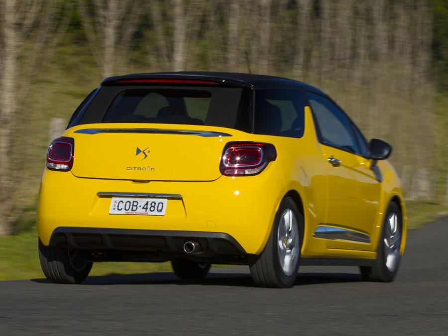  Citroen DS3 Cabrio 2013 года  (AU) (фото 12 из 17)